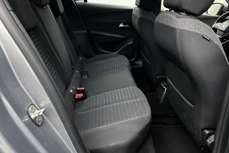 Vehicle Image 26