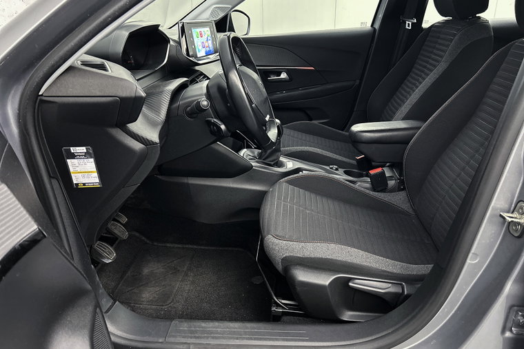 Vehicle Image 28