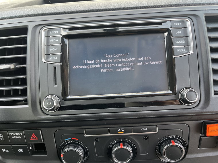Vehicle Image 38