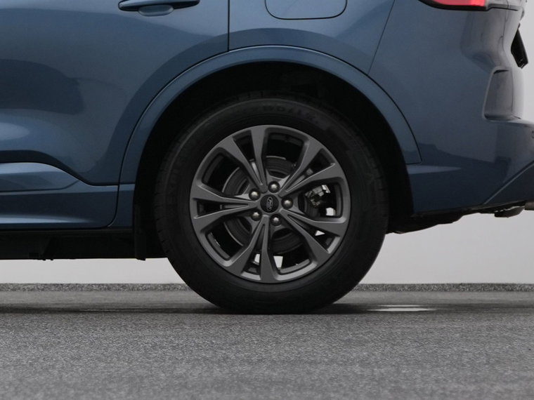 Vehicle Image 40