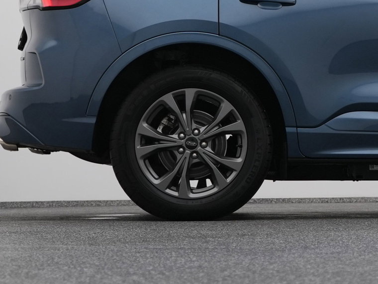 Vehicle Image 41