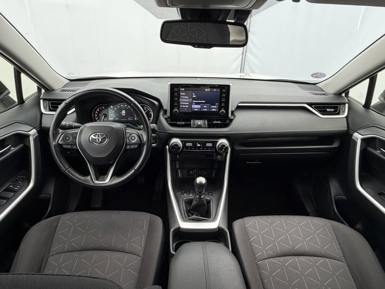 Vehicle Image 21