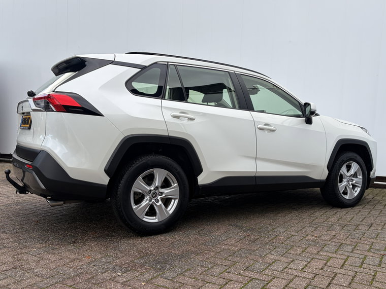 Vehicle Image 43