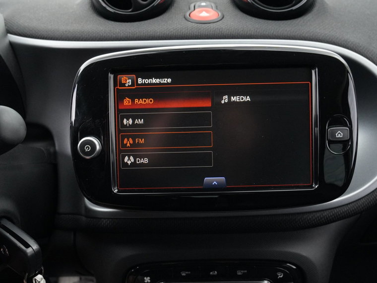 Vehicle Image 39