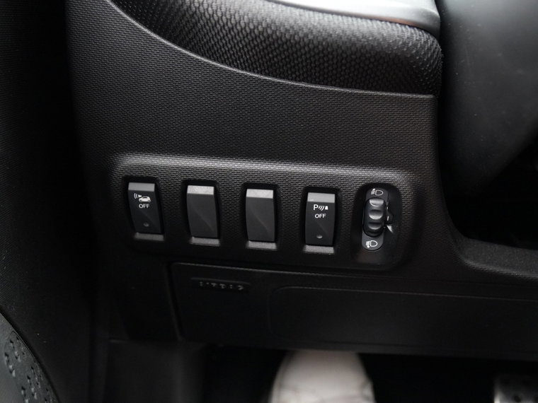 Vehicle Image 42