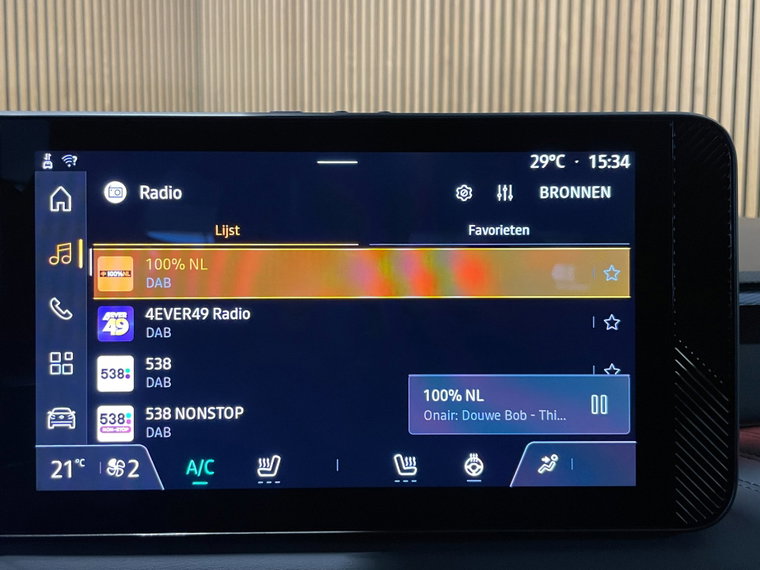 Vehicle Image 36