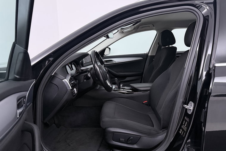 Vehicle Image 23