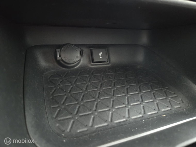 Vehicle Image 37