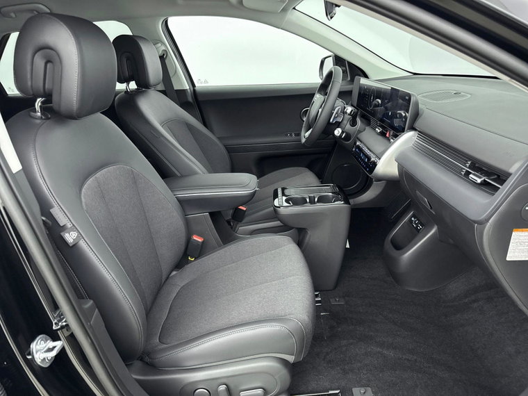 Vehicle Image 33