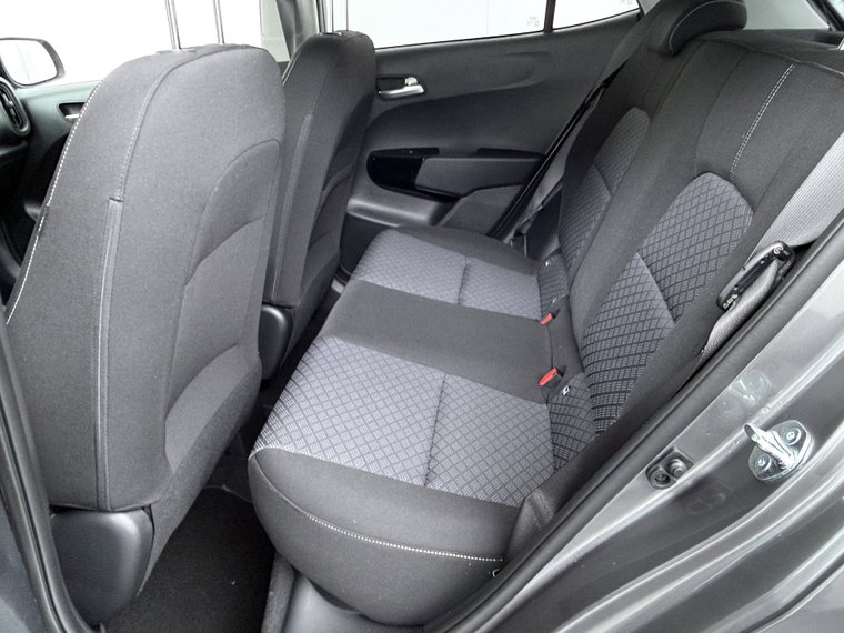 Vehicle Image 33