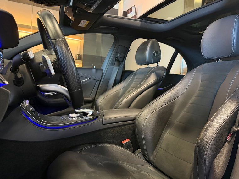 Vehicle Image 41