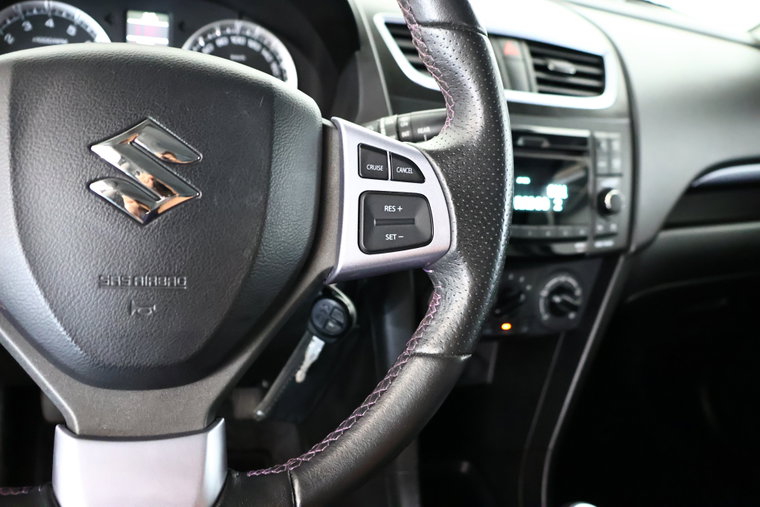 Vehicle Image 19