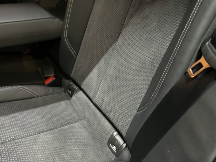 Vehicle Image 41