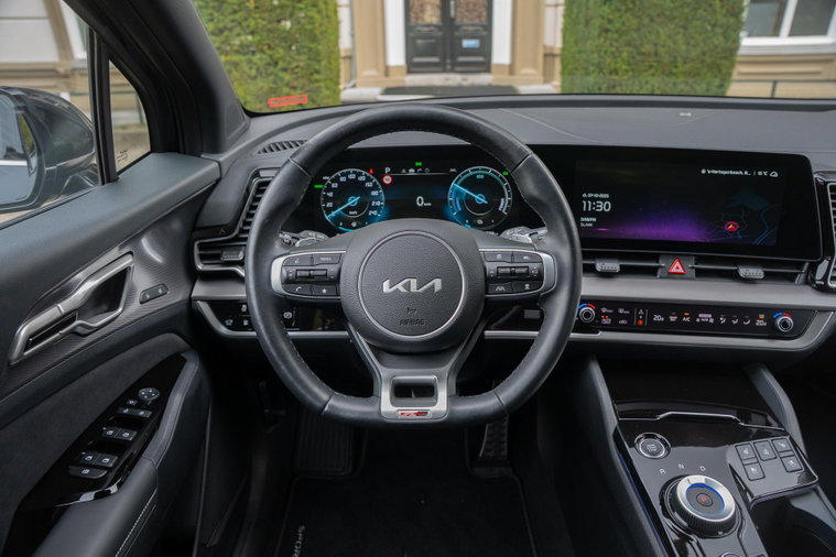 Vehicle Image 23