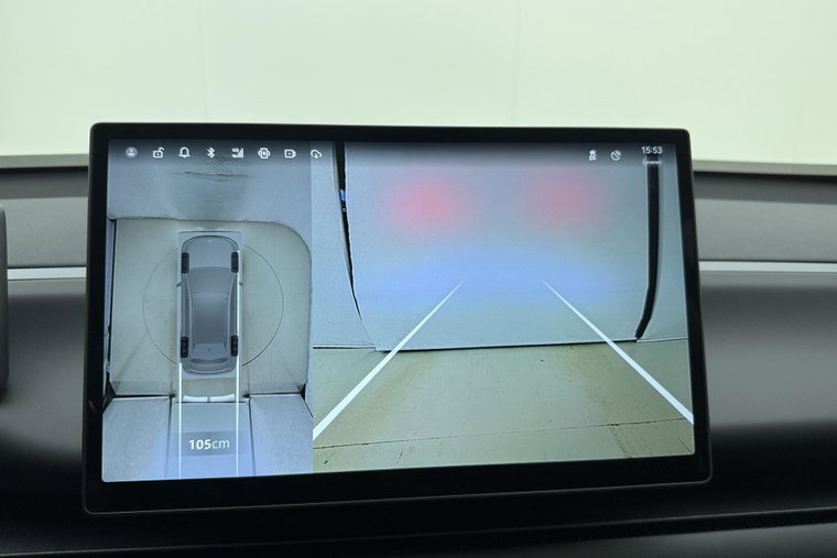 Vehicle Image 25
