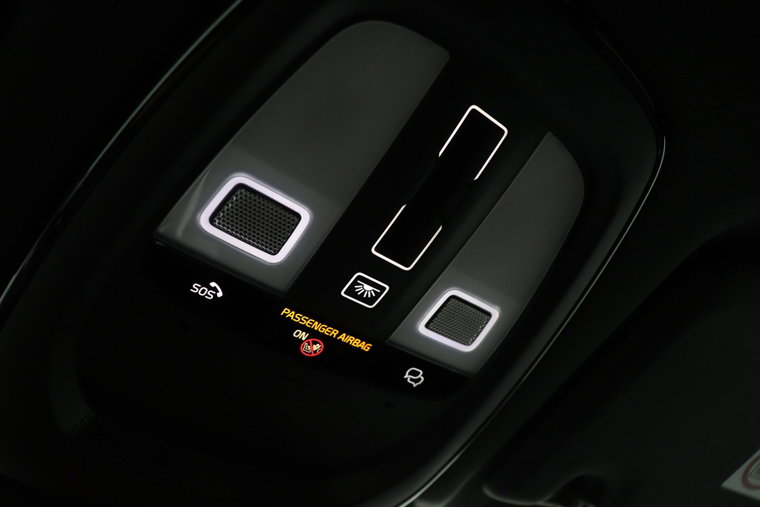 Vehicle Image 38