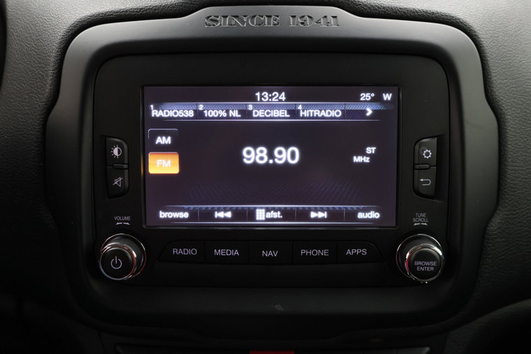 Vehicle Image 37