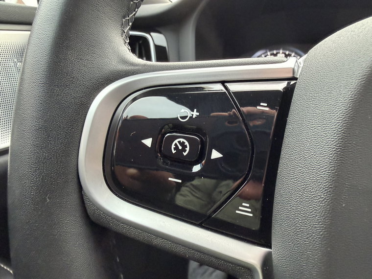 Vehicle Image 40