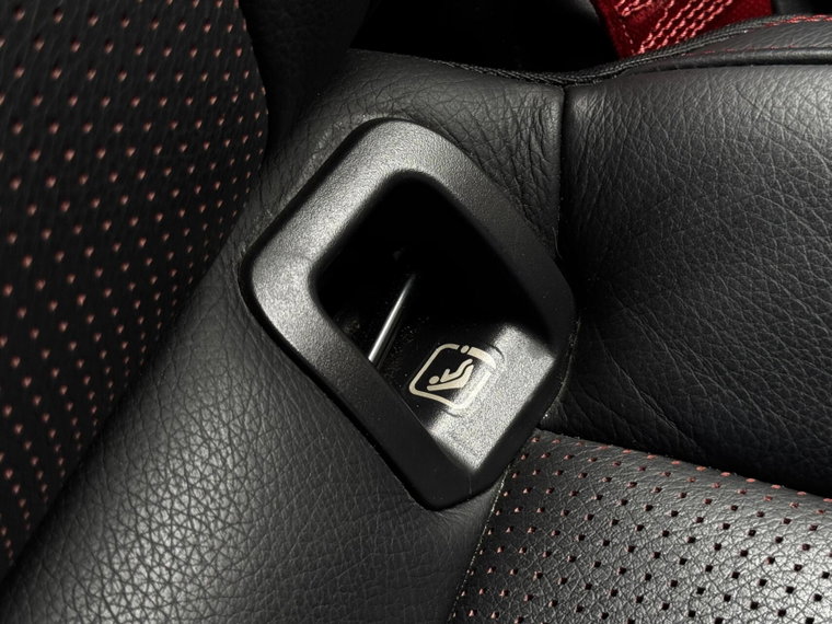 Vehicle Image 40