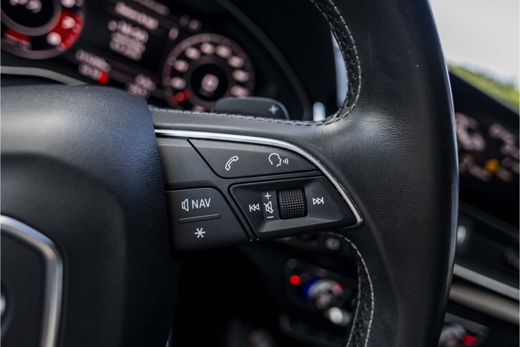 Vehicle Image 35