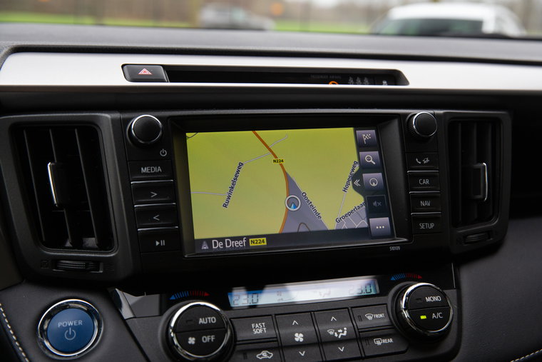Vehicle Image 16