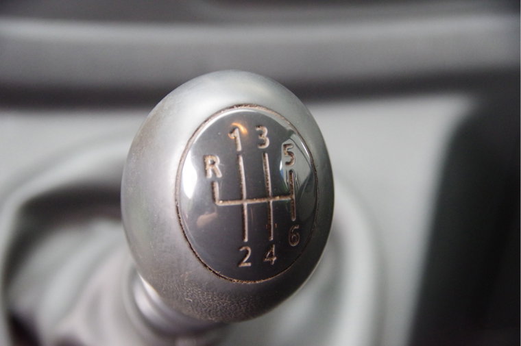Vehicle Image 25