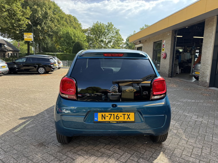 Vehicle Image 16