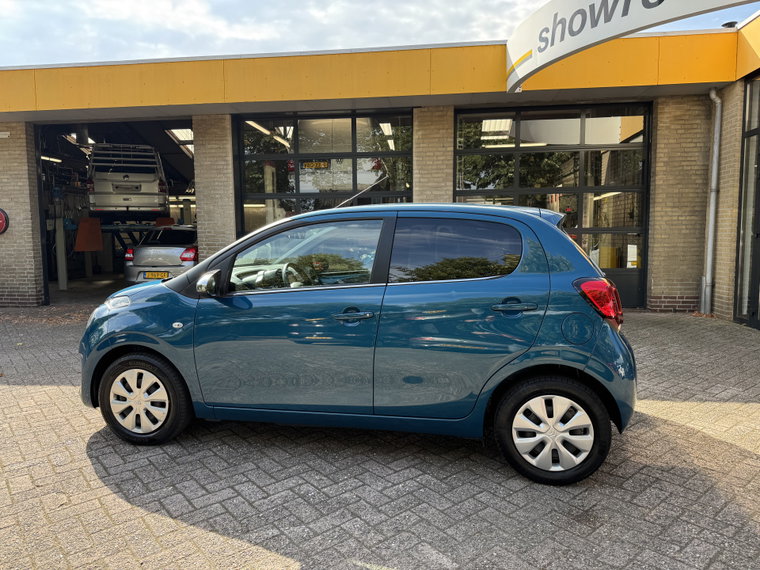 Vehicle Image 17