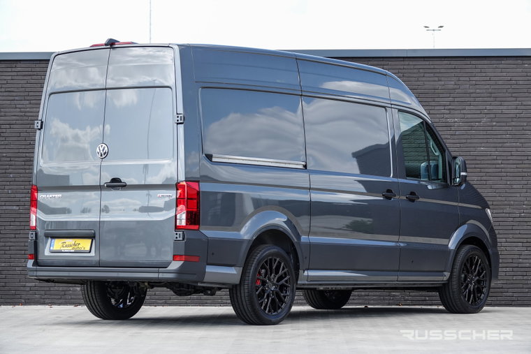 Vehicle Image 42