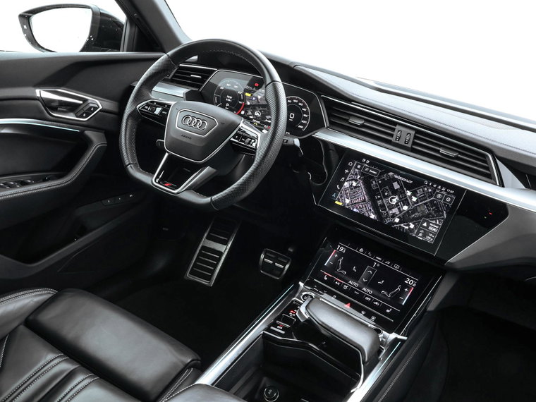 Vehicle Image 30