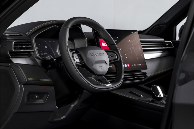 Vehicle Image 16