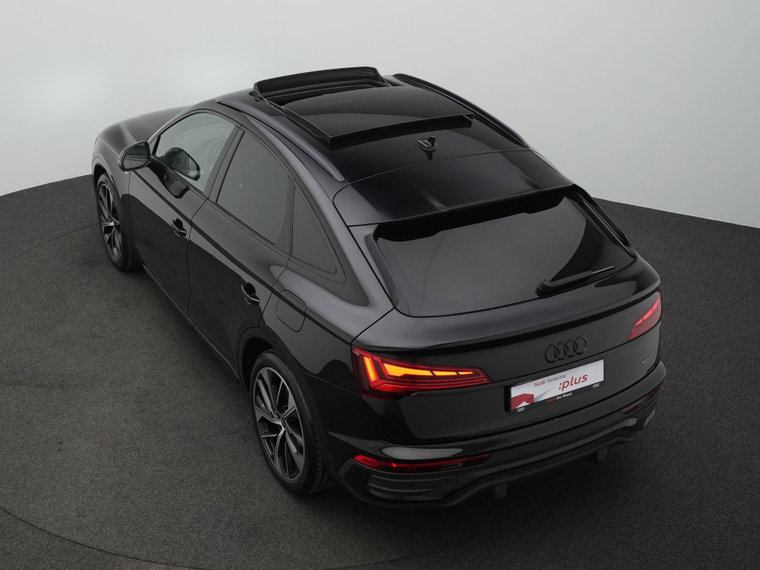 Vehicle Image 25