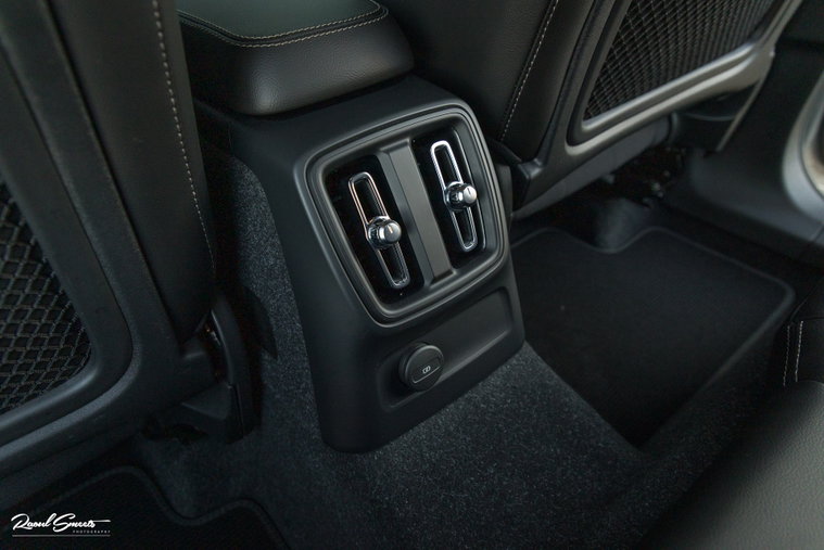 Vehicle Image 47