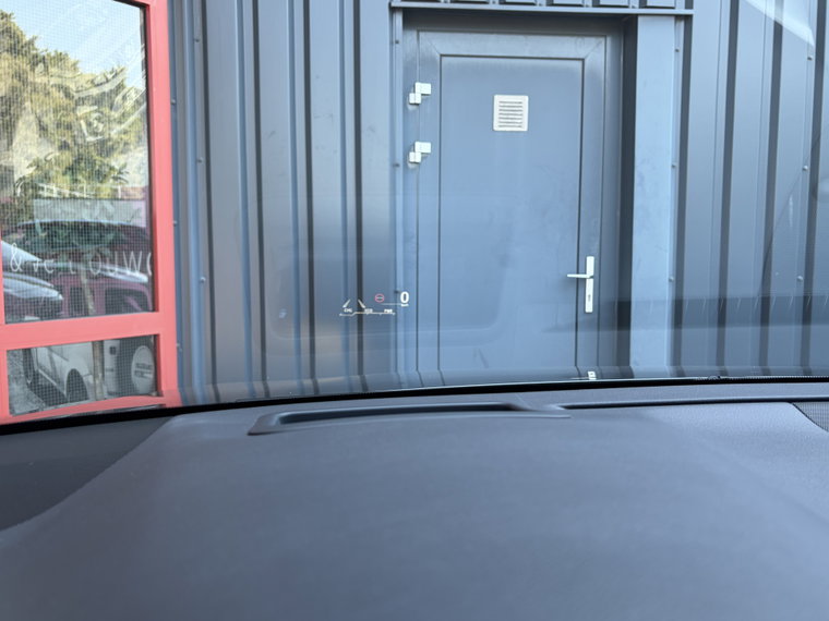 Vehicle Image 31