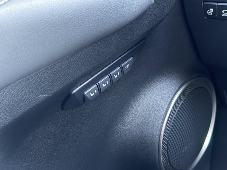Vehicle Image 54