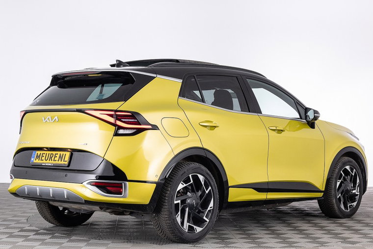 Vehicle Image 36