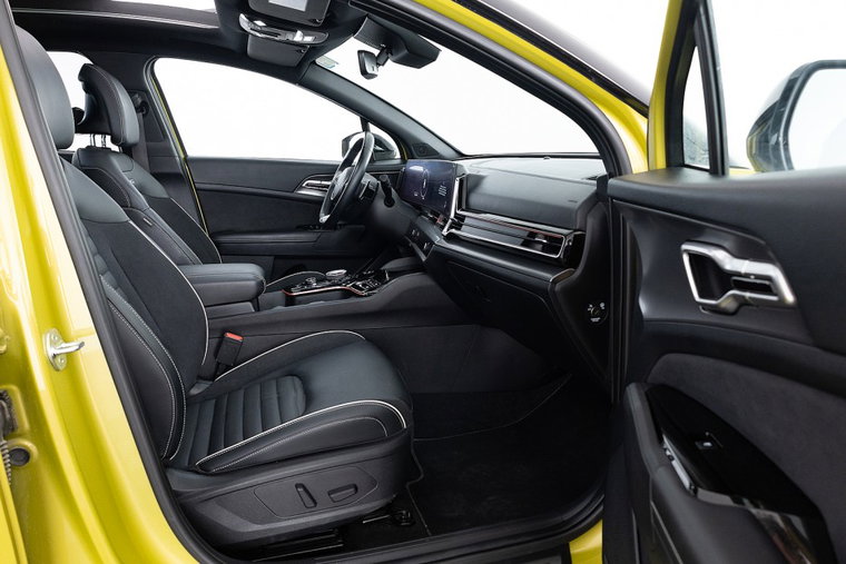 Vehicle Image 7