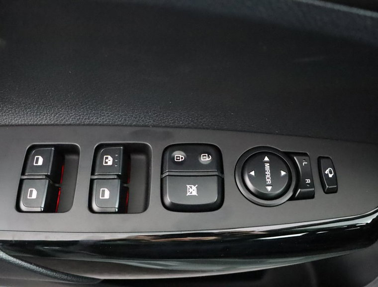 Vehicle Image 27
