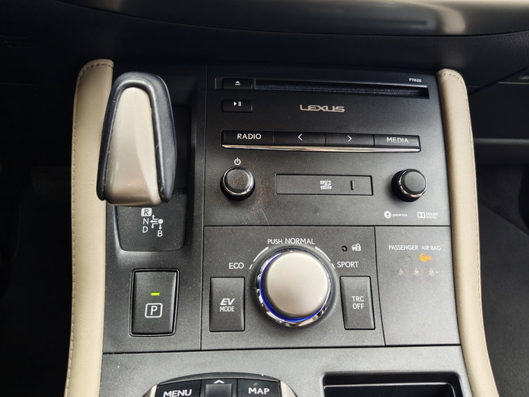 Vehicle Image 22