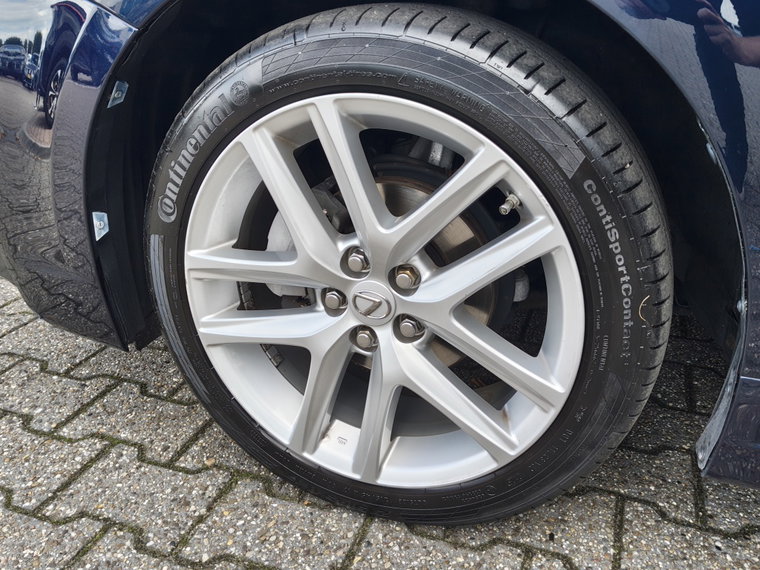 Vehicle Image 40