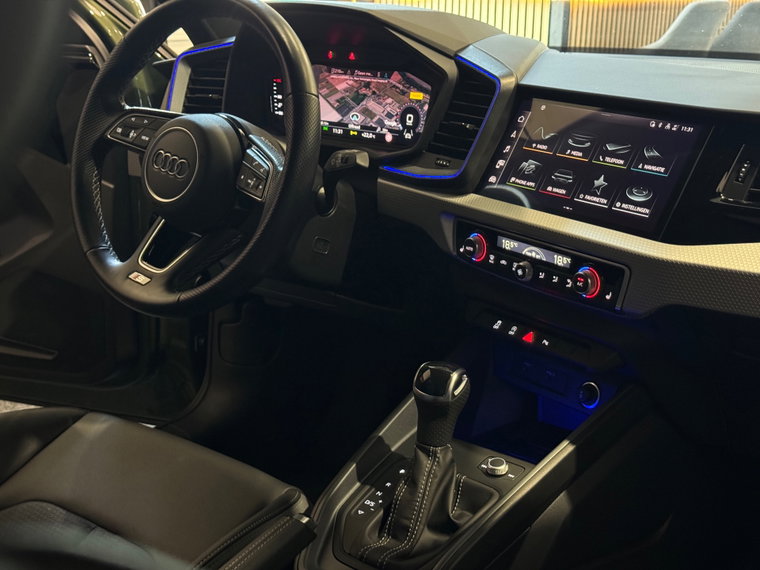 Vehicle Image 33