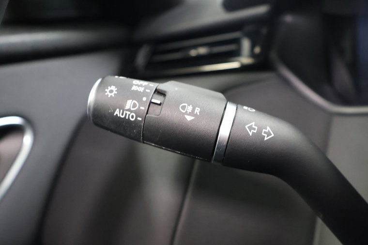 Vehicle Image 24