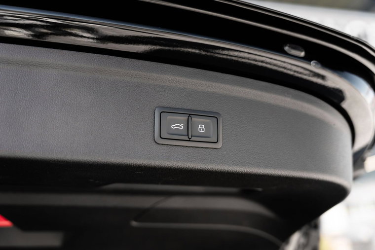 Vehicle Image 40