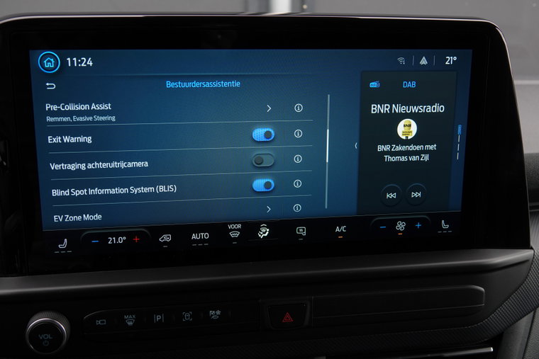 Vehicle Image 36