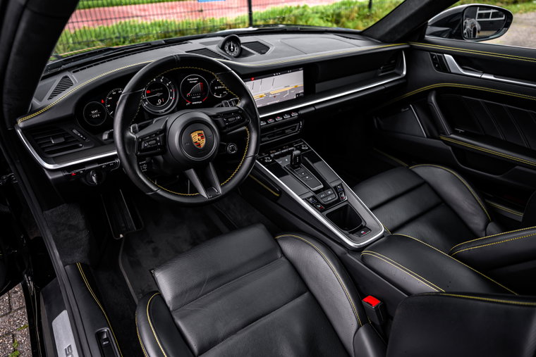 Vehicle Image 19