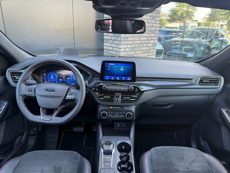 Vehicle Image 28