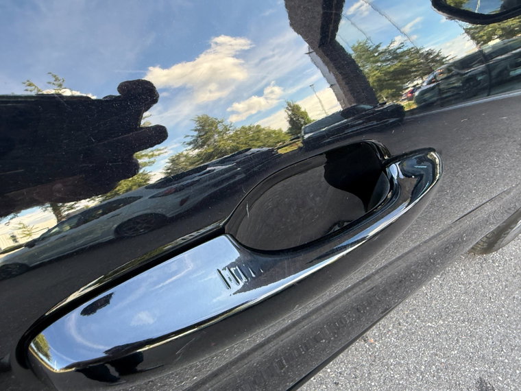 Vehicle Image 35
