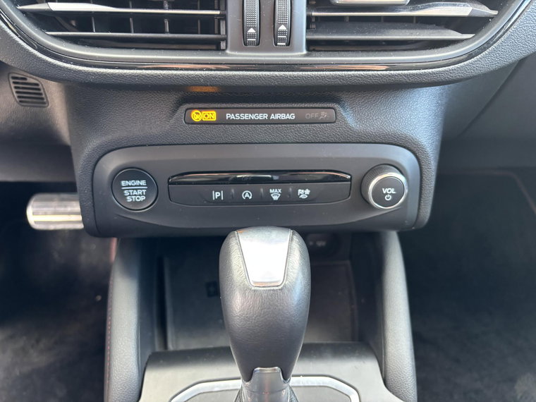 Vehicle Image 17