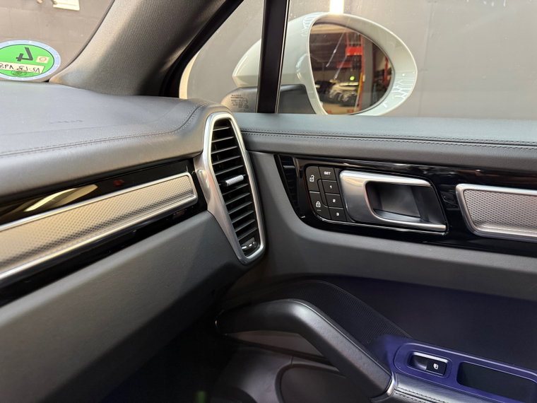 Vehicle Image 35