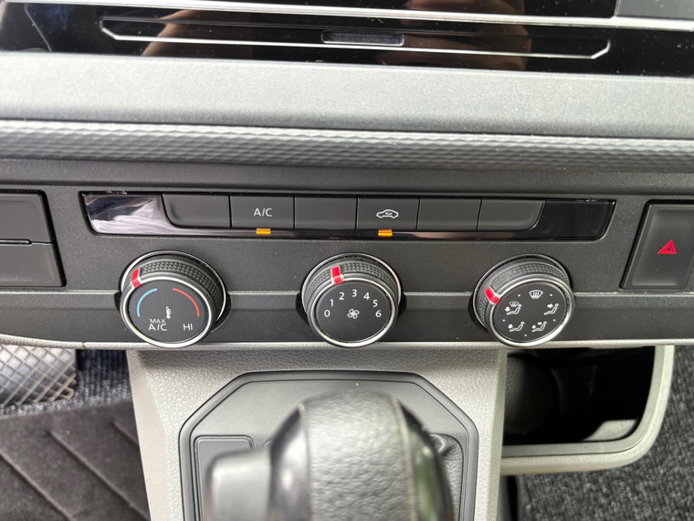 Vehicle Image 27